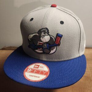 H200 - Philadelphia Flyers Bullies hat